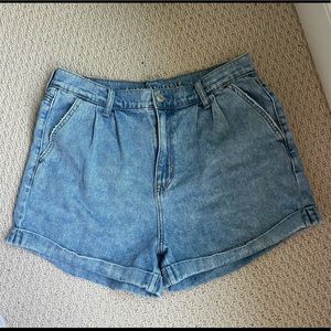 American Eagle Mom Shorts